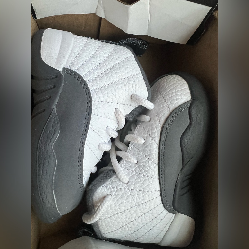 Jordan 12 Retro 4c